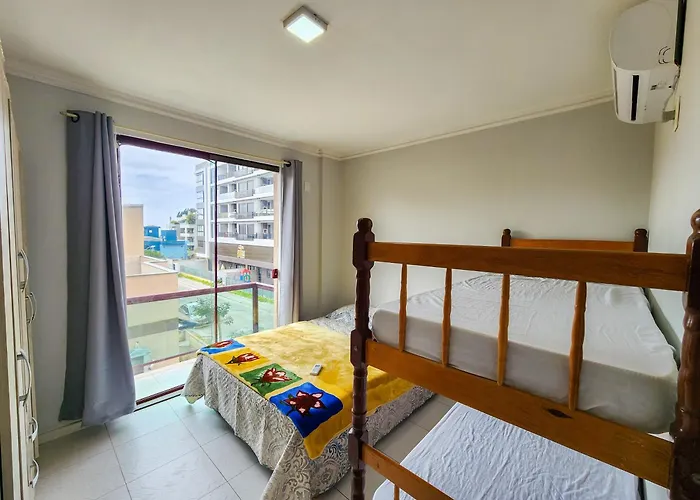 Apto El Shadday 202 Cento E Cinqueenta Metros Do Mar Bombinhas